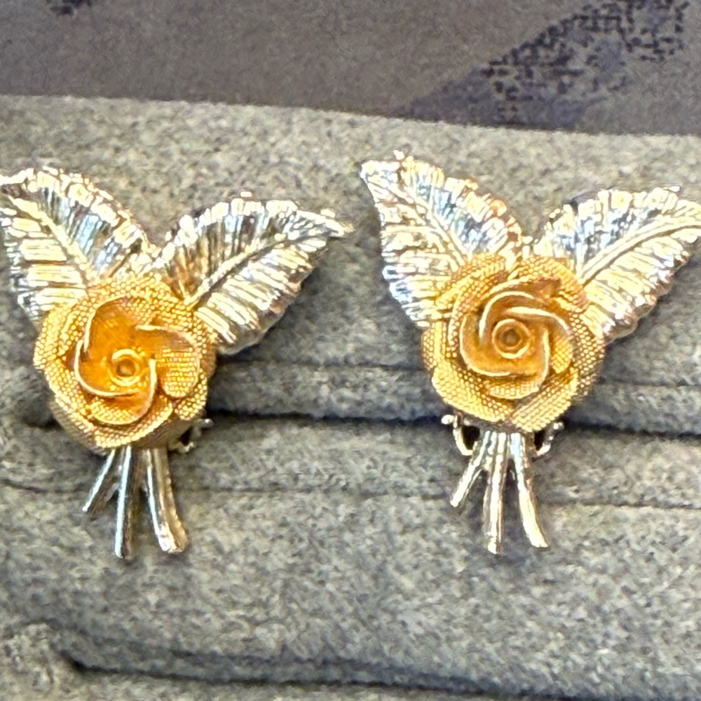 Vintage Gold Tone Rose With Silver Tone Leaf Clip On Earrings